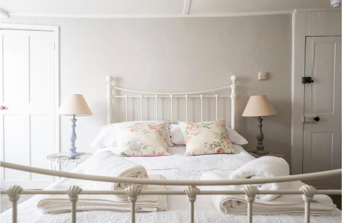 Room At The Inn Lyme Regis Exterior foto